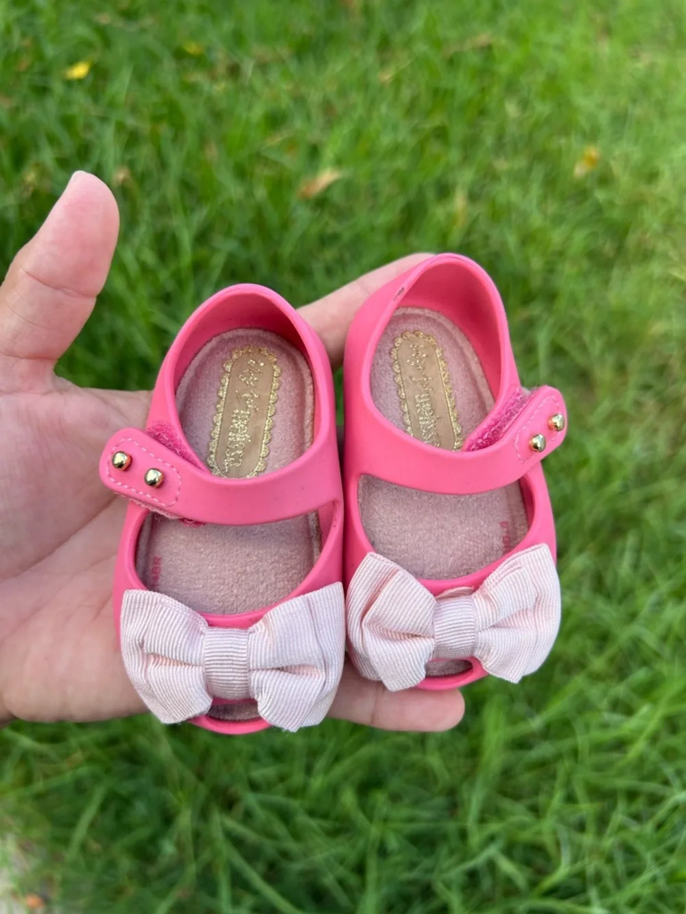 Pink Girls' Bow Mary Jane Shoes - Kids
